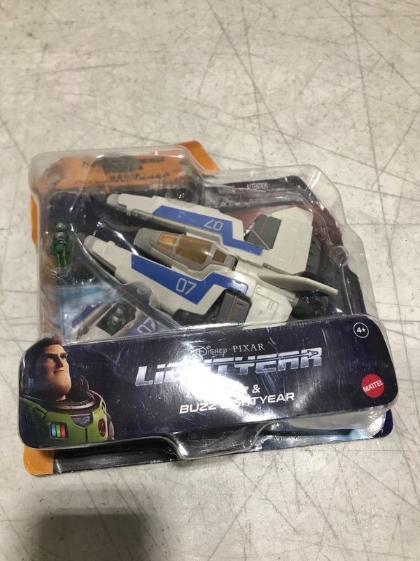 Photo 2 of Disney Pixar Lightyear Hyperspeed Series XL-07 Spaceship & Buzz Lightyear Figure, 5.6 Inch Long Vehicle & 1.25 Inch Figure, Toy 4 Years & Up XL-07 & Buzz