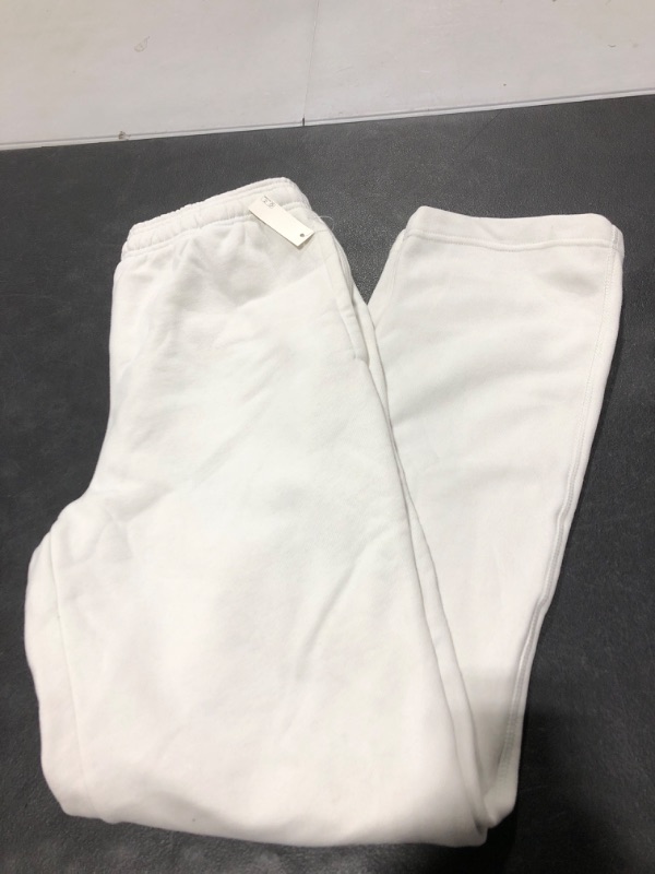 Photo 2 of Amazon Essentials Men's Fleece Sweatpant (Available in Big & Tall) Medium Cool White