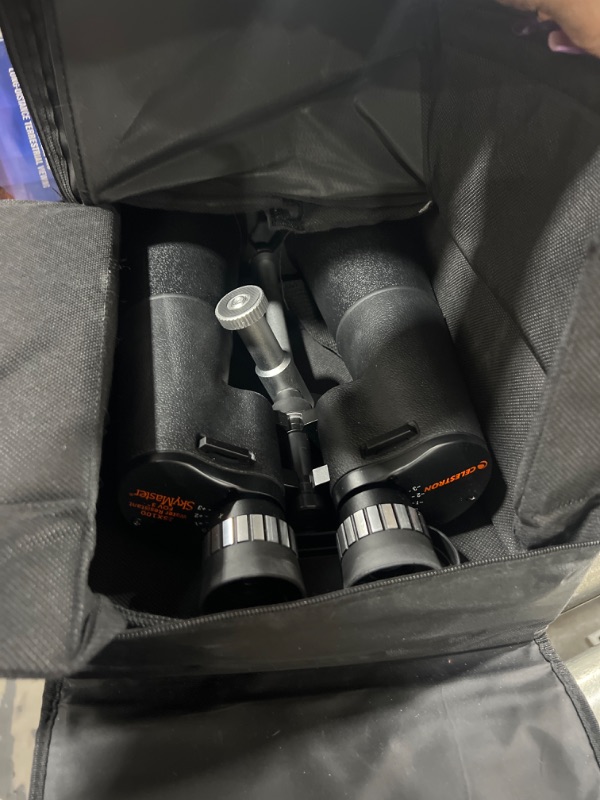 Photo 2 of Celestron SkyMaster 25X100 ASTRO Binoculars with deluxe carrying case with Universal Smartphone Adapter SkyMaster 25x100 Binocular w/ Smartphone Adapter