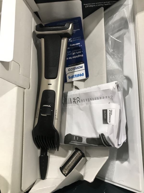 Photo 1 of Bodygroom Series 7000 (BG7030/49) Showerproof Dual-sided Body Trimmer & Shaver