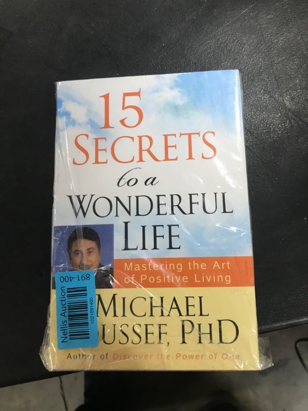 Photo 2 of 15 Secrets to a Wonderful Life: Mastering the Art of Positive Living Hardcover – March 14, 2008
