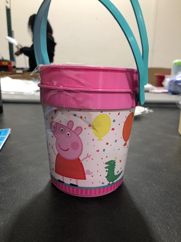 Photo 2 of 2  Peppa Pig Plastic Favor Container 