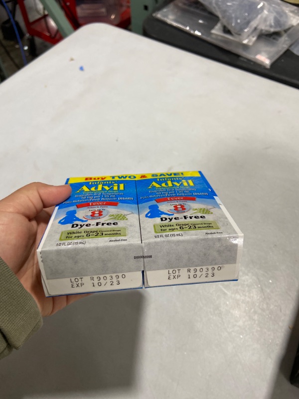 Photo 2 of Advil Infants' Fever Reducer/Pain Reliever Dye-Free, 50mg Ibuprofen Concentrated Drops (White Grape Flavor, 0.5 fl. oz. Bottle, Pack of 2)
BB 10/2023