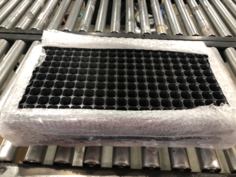 Photo 1 of 100 Pack 200 Cells Reusable Seed Starting Trays Seedling Trays Plant Germination Trays Propagation Tray Plastic Seed Starter Trays with Drain Holes for Growing Seedlings Planting Indoor Garden