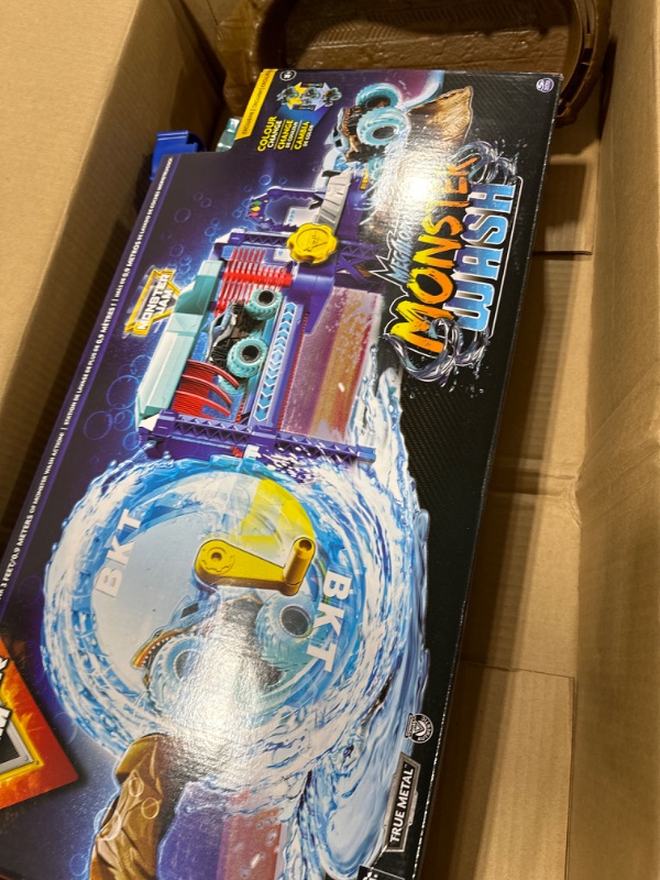 Photo 2 of Monster Jam, Megalodon Monster Wash, Includes Color-Changing Megalodon Monster Truck, Interactive Water Play Kids Toys for Aged 3 and Up