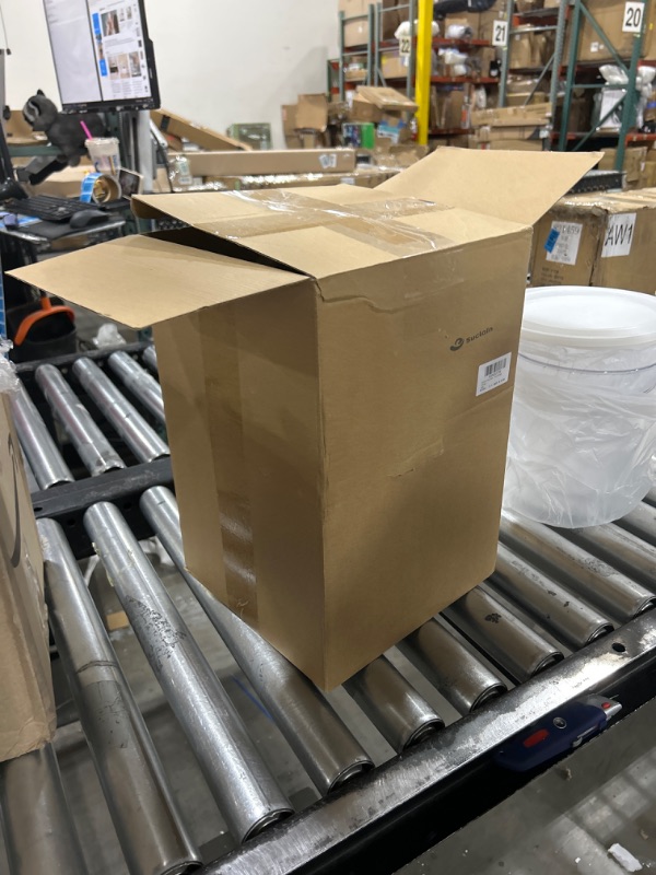 Photo 1 of Suclain 4 Set Round Food Storage Containers with Lids Clear Proofing Container for Dough Bread with Scale Handle 4 Quart 6 Qt Home Restaurant Commercial Food Storage(White)