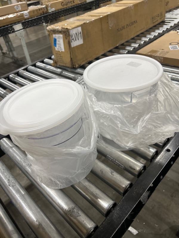 Photo 1 of Suclain 4 Set Round Food Storage Containers with Lids Clear Proofing Container for Dough Bread with Scale Handle 4 Quart 6 Qt Home Restaurant Commercial Food Storage(White)