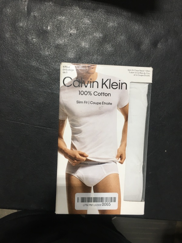 Photo 2 of Calvin Klein Men's Cotton Classic 5-Pack Slim Undershirts
SIZE: MEDIUM