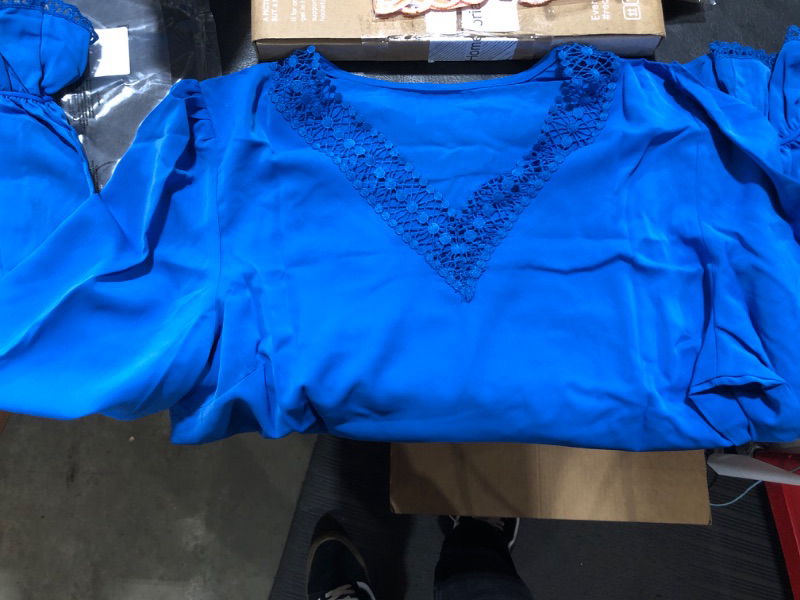 Photo 1 of Dokotoo Womens Long Sleeve Tops Lace Trim V Neck Fashion Tunic Tops Flowy Casual Shirts Chiffon Blouses 2023 Fall Clothes Blue
SIZE: LARGE