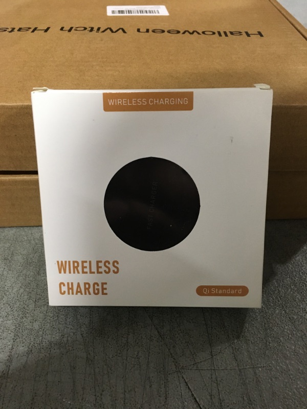 Photo 2 of 10W Fast Wireless Charger Wireless Charging Pad Compatible with iPhone Airpods