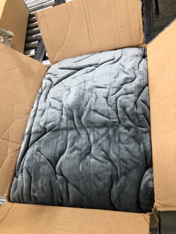 Photo 2 of PeachLeaf Heated Blanket, 72” x 84” Soft Fleece Electric Blanket, 6 Heat Levels & 1-10 Hours Timer Auto Off, Fast Heating Blanket for Home Office Use, ETL Certified, Machine Washable Grey Full 72"x84"