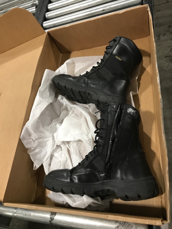 Photo 1 of 8.5 Mens Work Boots