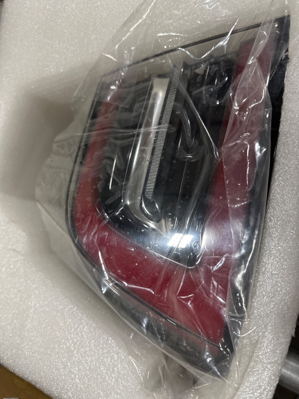 Photo 2 of Dasbecan Rear Left Outer Tail Light Assembly Led Lamp Compatible With 2020 2021 2022 2023 Tesla Model 3 Model Y Replaces # 1502086-00-D 150208600D 2020-2023 Rear Left