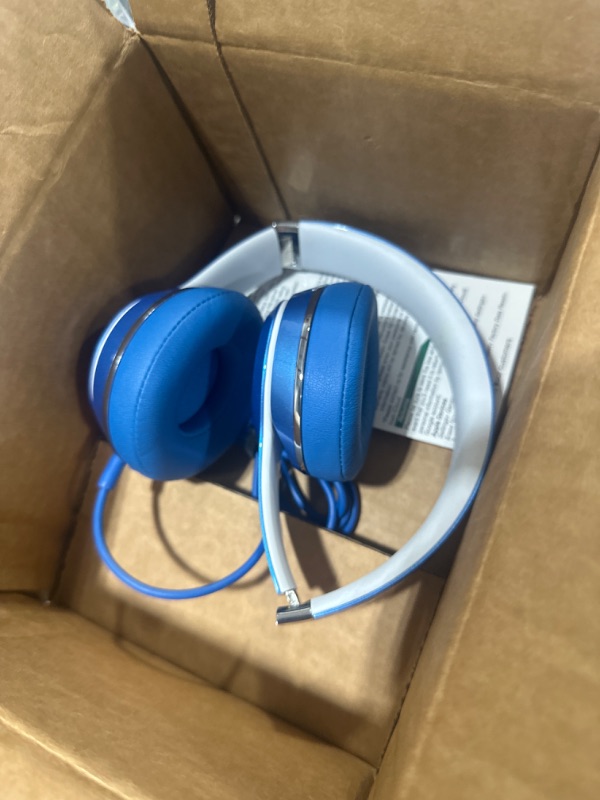 Photo 1 of Beats Solo2 On-Ear Headphone Luxe Edition (WIRED, Not Wireless) (Renewed) - Blue