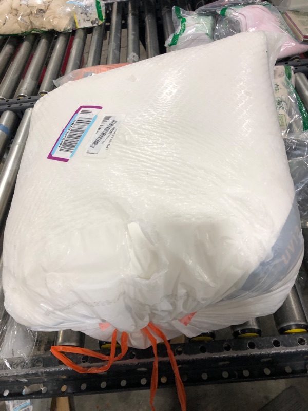 Photo 1 of 2 PACK WHITE PILLOW 