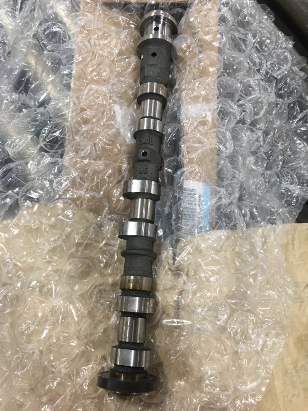 Photo 1 of 3.6l camshaft -- unknown exact fit 