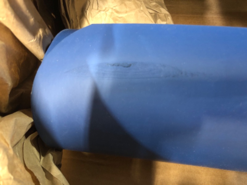 Photo 3 of ***DAMAGED READ NOTES***Gaiam Yoga Mat -(68" or 78"L x 24" or 26"W x 5mm) Blue