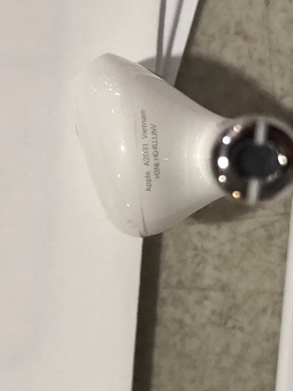 Photo 6 of ***USED - LIGHTS UP - UNABLE TO TEST FURTHER***
Apple AirPods (2nd Generation) Wireless, White