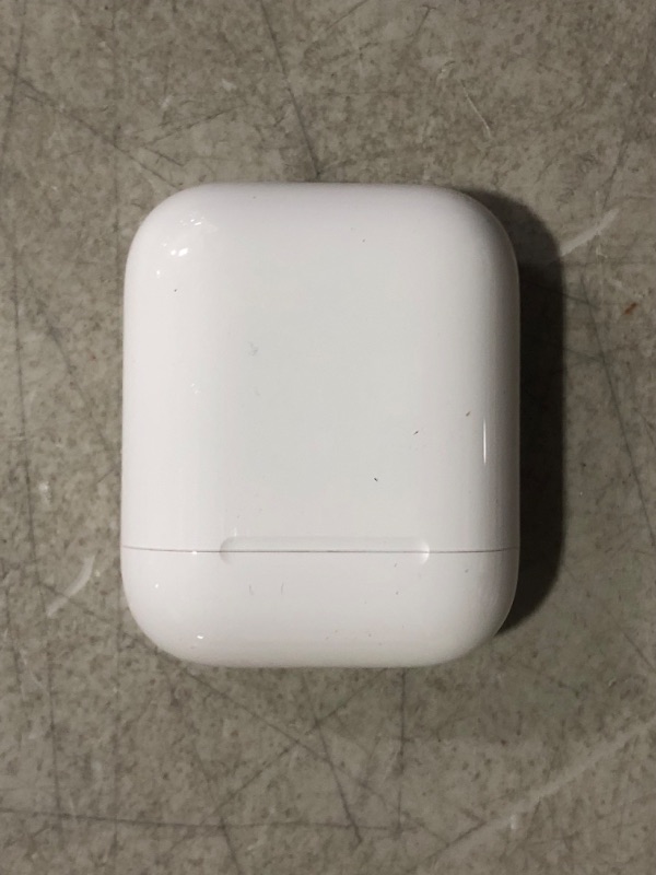 Photo 3 of Apple AirPods