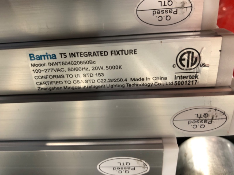 Photo 2 of (Pack of 8) Barrina LED T5 Integrated Single Fixture, 4FT, 2200lm, 5000K, 20W, Utility Shop Light, Ceiling and Under Cabinet Light, ETL Listed, with Built-in ON/Off Switch 5000k(8-Pack)