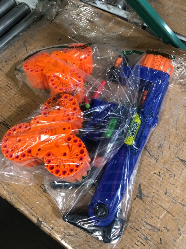 Photo 3 of *FOR PARTS ONLY* NON FUNCTIONAL
DART ZONE Savage Spin Triple-Drum Motorized Blaster Commando Series, Blue and Orange & 300 Sureshot Waffle-Tip Darts - Refill Pack for All and Most Standard NERF Dart Blasters, Green Commando Series + Darts, Green