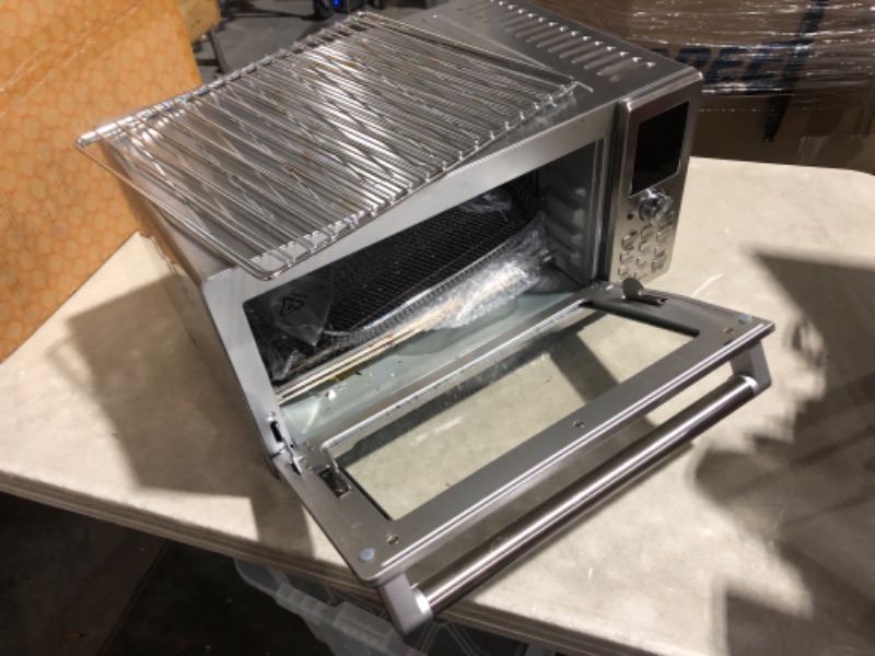 Photo 7 of ***NOT FUNCTIONAL - NONREFUNDABLE - FOR PARTS ONLY - SEE COMMENTS***
Nuwave Bravo Air Fryer Toaster Smart Oven, 12-in-1 Countertop Convection