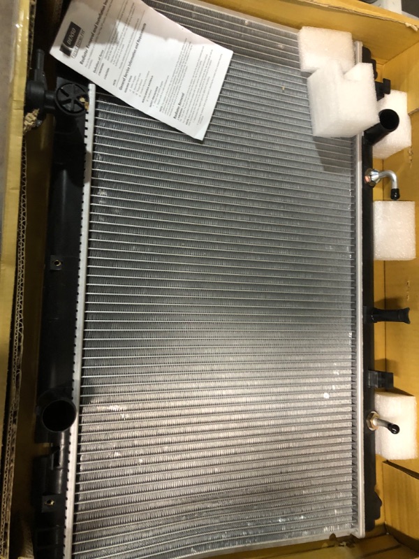 Photo 2 of Denso 221-0506 Radiator