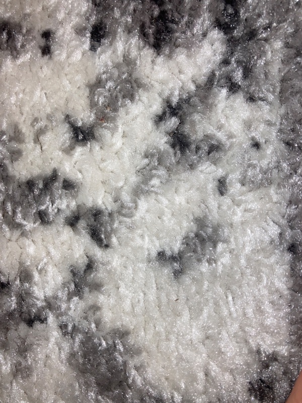Photo 3 of ***HEAVILY USED AND DIRTY - NO PACKAGING***
nuLOOM Deedra Modern Abstract Area Rug - 5x8 Area Rug Modern/Contemporary Grey/Ivory Rugs for Living Room Bedroom Dining Room Kitchen
