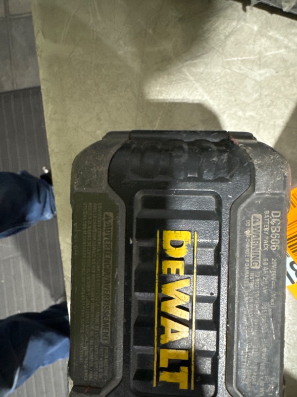 Photo 4 of ***READ NOTES***DeWalt DCB606 FLEXVOLT Lithium-Ion Battery, 20/60V - Quantity 1