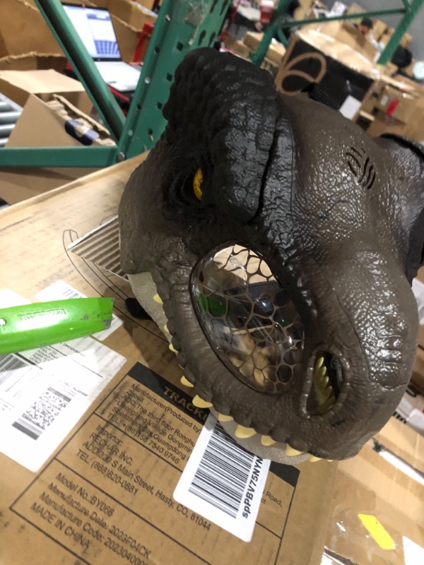 Photo 2 of ?Jurassic World Dominion Dinosaur Mask Tyrannosaurus Rex Chomp N Roar with Motion and Sounds, T Rex Costume for Kids Role-Play ???? Frustration Free Packaging