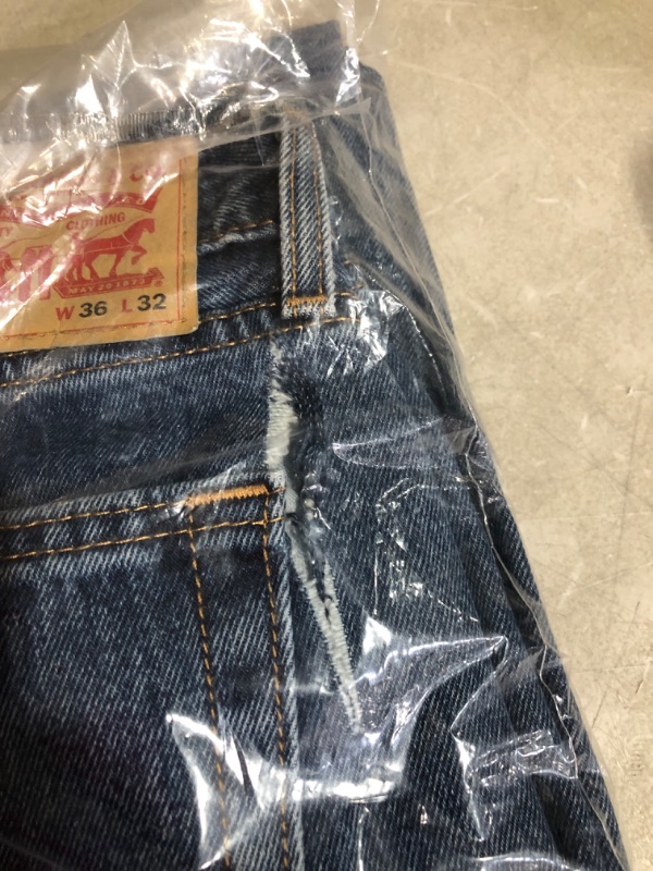 Photo 5 of **NONREFUNDABLE**FOR PARTS OR REPAIR**SEE NOTES**
Levi's Men's 505 Regular Fit Jeans 36W x 32L