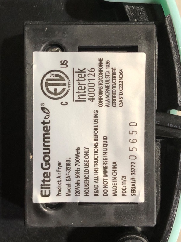 Photo 4 of ***USED - LIKELY MISSING PARTS - UNABLE TO VERIFY FUNCTIONALITY***
Elite Gourmet EAF-3218BL Personal Compact Space Saving Electric Hot Air Fryer