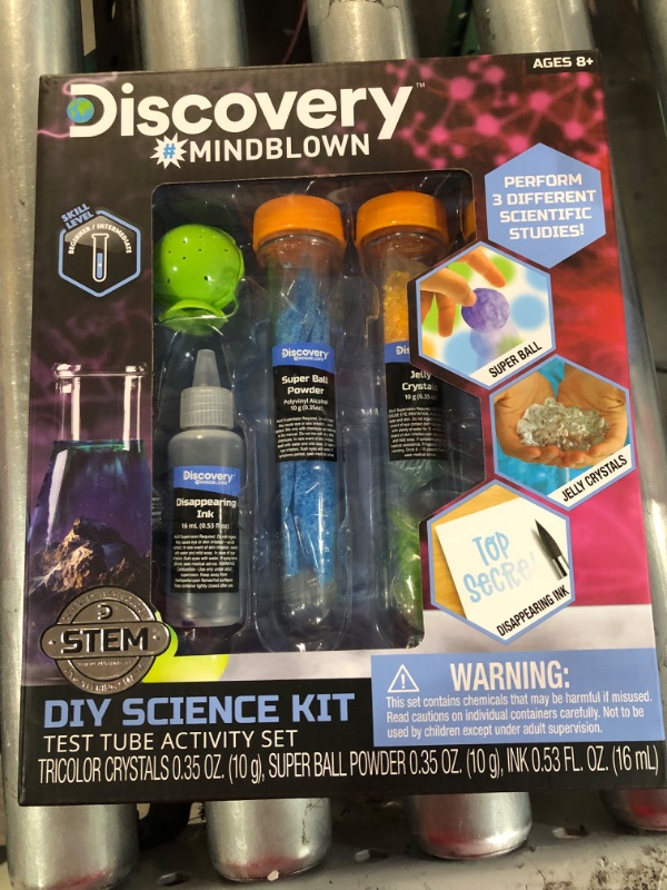 Photo 2 of Discovery #MINDBLOWN Test Tubes Science Kit with 3 Educational Experiments Set, 14 Piece