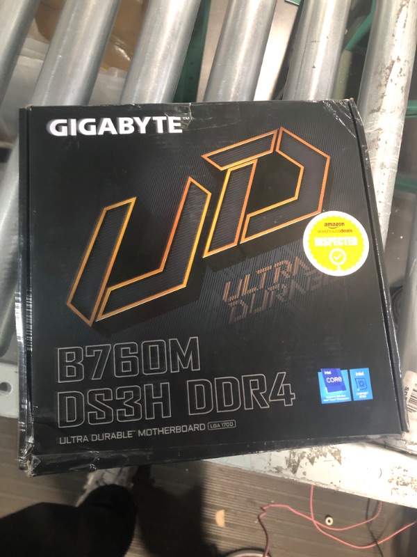 Photo 2 of *USED*GIGABYTE B760M C (LGA 1700/ Intel/ B760/ Micro ATX/ DDR5/ M.2/ PCIe 4.0/ USB 3.2 Gen 2 Type-C/Realtek Wi-Fi 1GbE LAN/Q-Flash Plus/PCIe EZ-Latch/Motherboard)