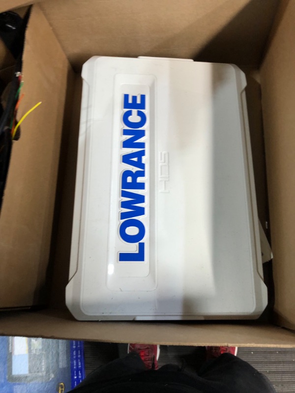 Photo 2 of **PREV USED**
Lowrance 000-14584-001 HDS-12 Live Suncover