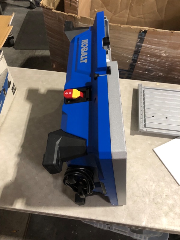 Photo 6 of ***USED - LIKELY MISSING PARTS - UNABLE TO TEST***
Kobalt 6-Amp 7-in-Blade Corded Wet Tabletop Sliding Table Tile Saw