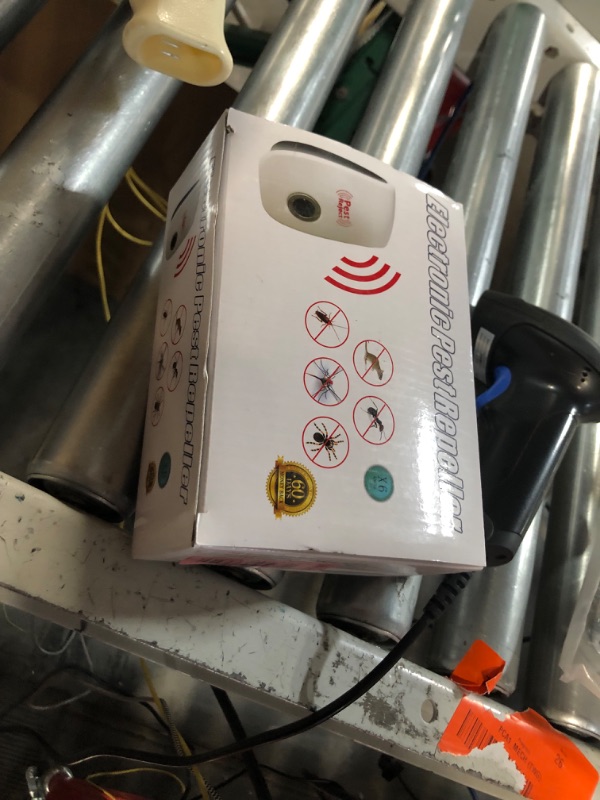 Photo 2 of 6 Pack Ultrasonic Pest Repeller, Electronic Indoor Pest Repellent Ultrasonic Plug in