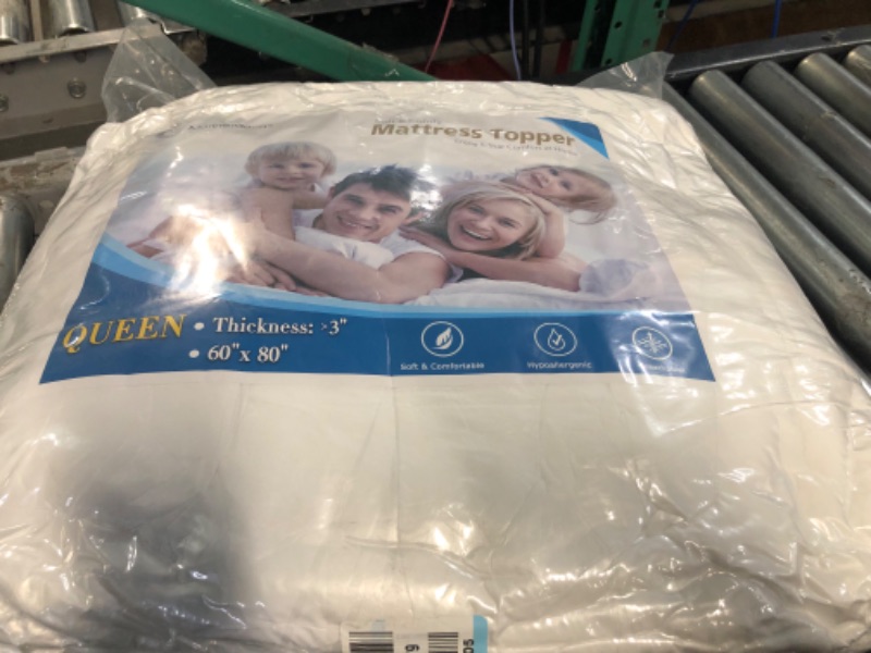 Photo 1 of ***READ CLERK NOTES***
Bedsure Mattress Pad Queen Size - Soft Cotton Mattress Cover, Quilted Fitted Mattress Topper with Deep Pocket Fits 8-21 Inch Mattress, Breathable Fluffy Pillow Top, White