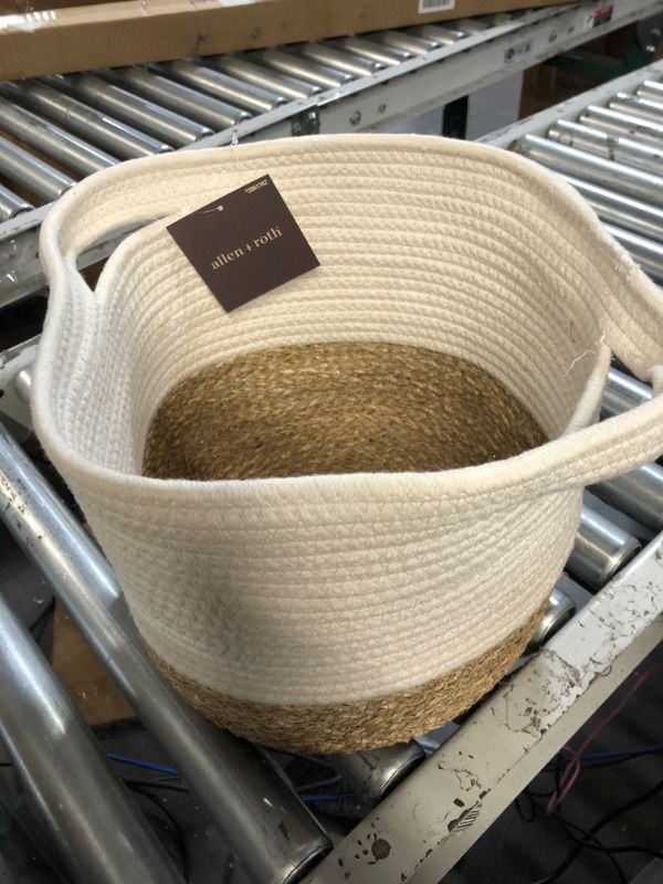 Photo 2 of allen + roth Rope and sea grass 12-in W x 9.5-in H x 12-in D Beige and Natural Sea Grass Basket
