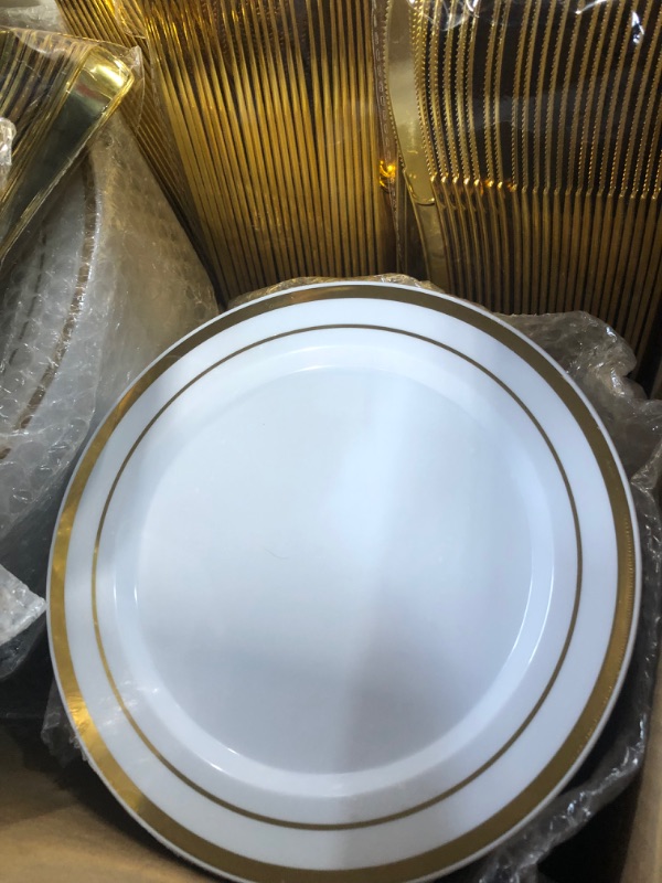 Photo 4 of 700 Piece Gold Dinnerware Set for 100 Guests, Plastic Plates Disposable for Party, Include: 100 Gold Rim Dinner Plates, 100 Dessert Plates, 100 Paper Napkins, 100 Cups, 100 Gold Plastic Silverware Set