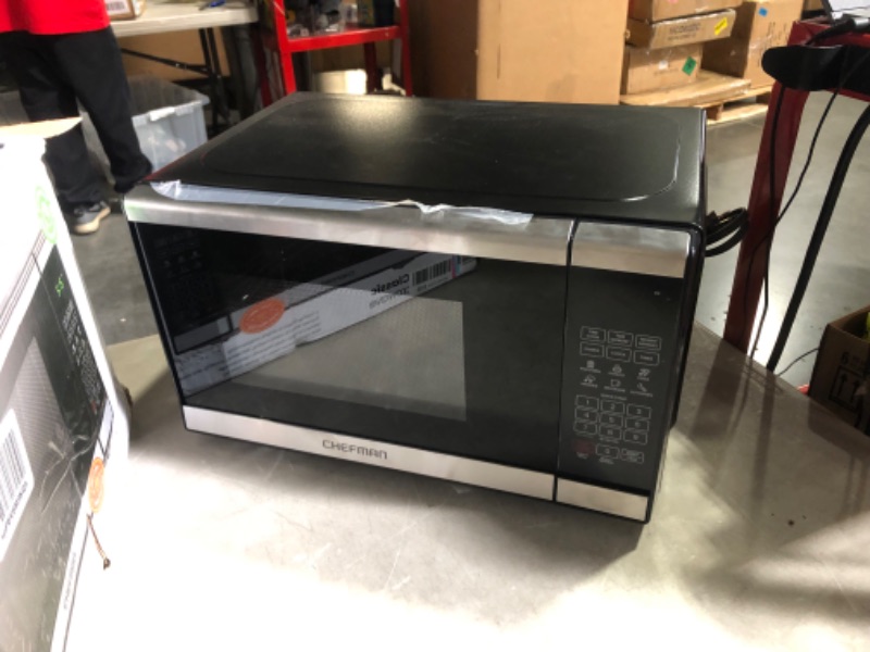 Photo 7 of ***NOT FUNCTIONAL - FOR PARTS ONLY - NONREFUNDABLE - SEE COMMENTS***
Chefman Countertop Microwave Oven 0.7 Cu. Ft. Digital Stainless Steel Microwave 700 Watts