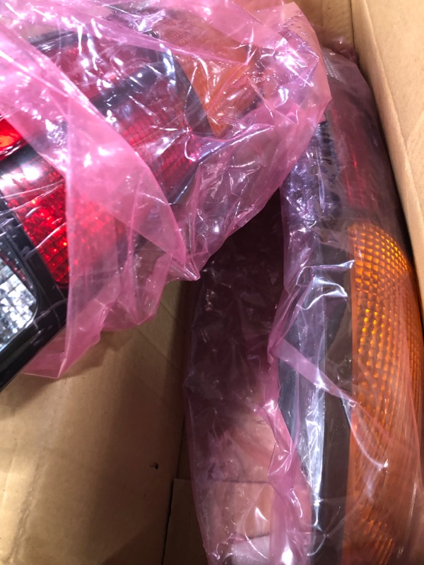 Photo 1 of Clidr Tail Light for Chevy Camaro 1993-2002 Taillights Lamps Driver Passenger Side 5976519, 5976520