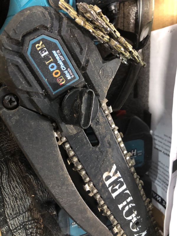 Photo 1 of Yooler Mini Chainsaw, 6 Inch Portable Electric Chainsaw Cordless, 2Pcs 24V 6500mAh Super Powerful Rechargeable Battery Powered, Handheld Small Chainsaw, Tree Trimming Wood Cutting (Copper Motor) Copper Motor Copper Motor-blue