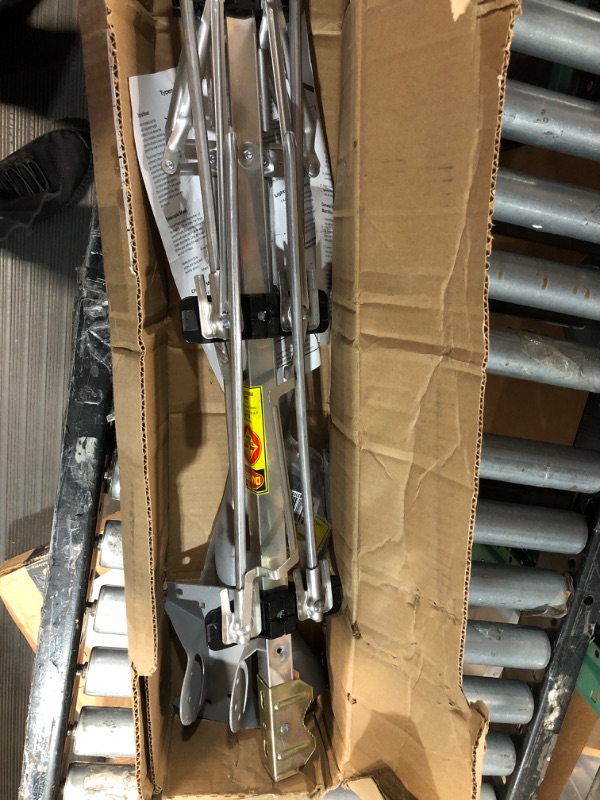 Photo 1 of **NON-FUNCTIONAL*FOR PARTS ONLY**
Winegard YA7000C TV Antenna with Mount, VHF-Low and High VHF/UHF, Universal Mount System