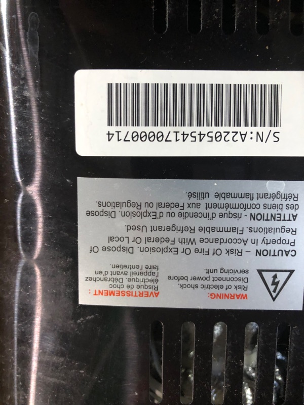 Photo 8 of **SEE NOTES** Frigidaire EFIC237 Countertop Crunchy Chewable Nugget Ice Maker, 44lbs per day, Auto Self Cleaning, Black Stainless