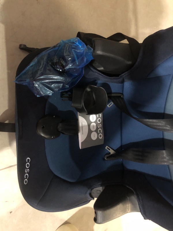 Photo 4 of ***MISSING 1 CUP HOLDER***
Cosco Finale Dx 2-In-1 Combination Booster Car Seat, Sport Blue, 1 Count (02/09/23)