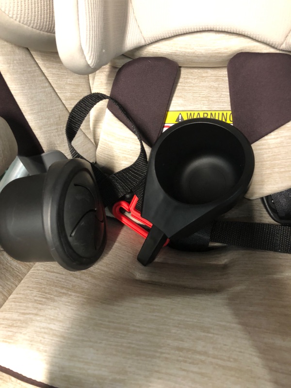 Photo 2 of Safety 1st Everslim DLX All-in-One Convertible Car Seat, 