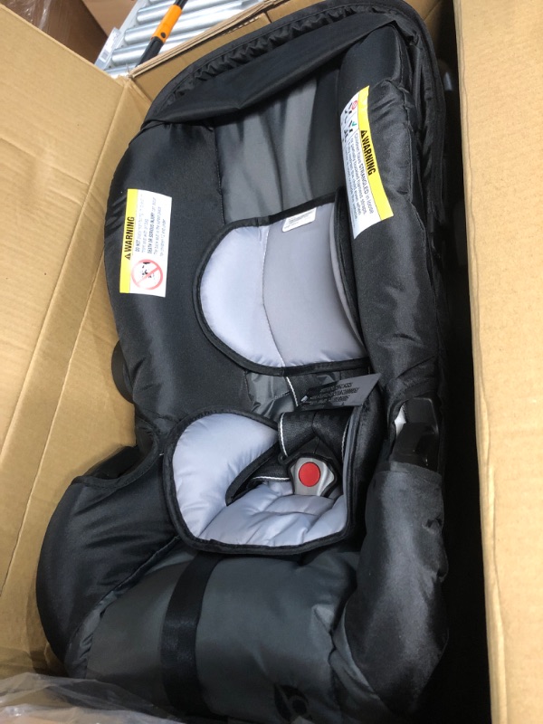 Photo 3 of Baby Trend Secure-Lift 35 Infant Car Seat, Dash Black