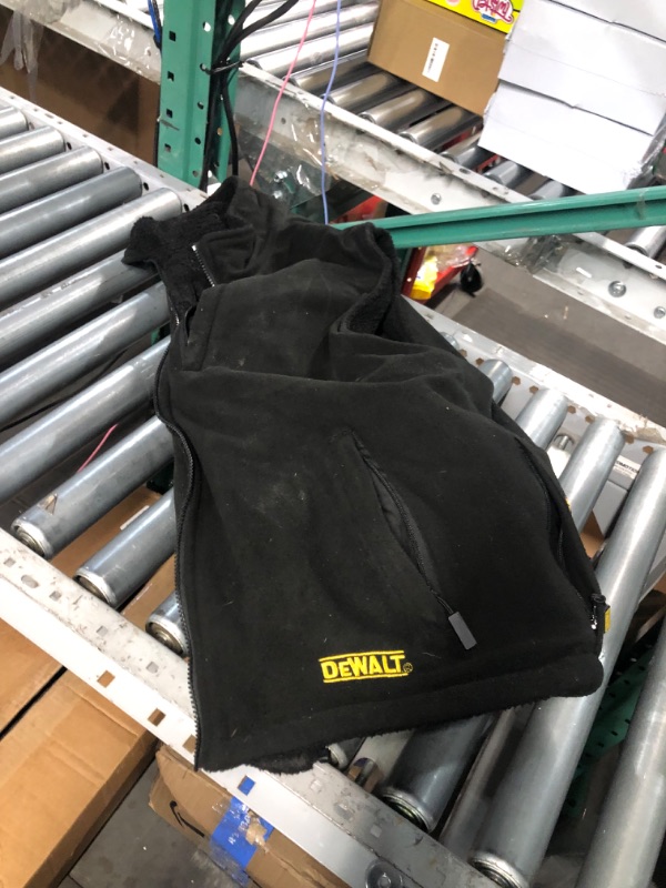 Photo 4 of DEWALT Heated Soft Shell Jacket Kit
