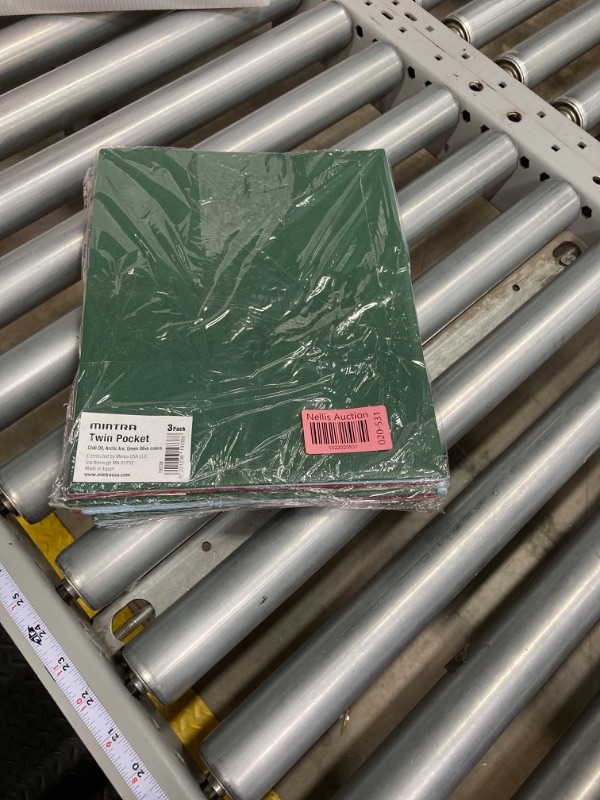 Photo 1 of Mintra Poly Pocket Folders 3pk - Heavy Duty (Chili Oil/Arctic Ice/Green Olive)